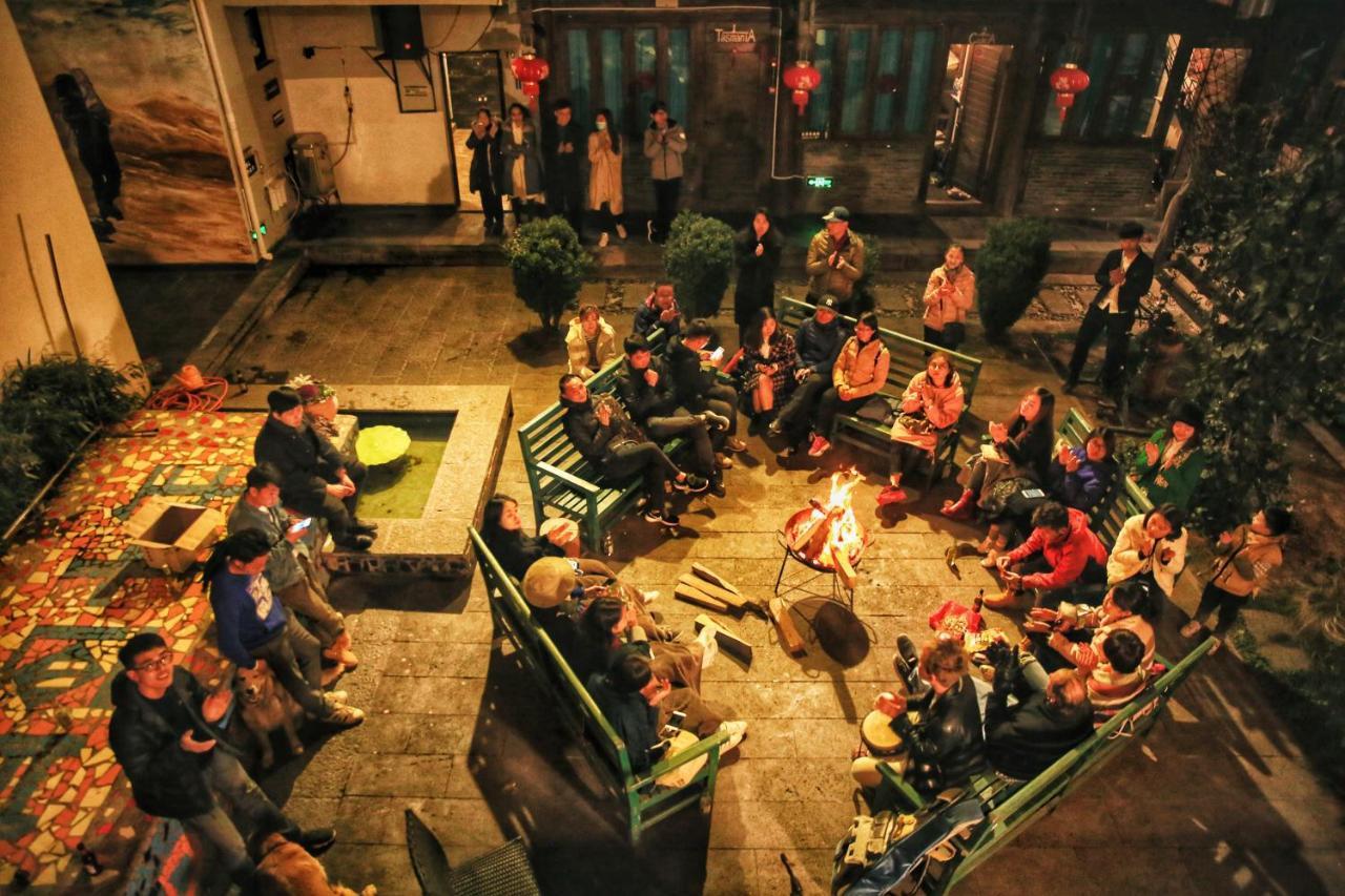 Lijiang Desti Youth Park Hostel Eksteriør billede